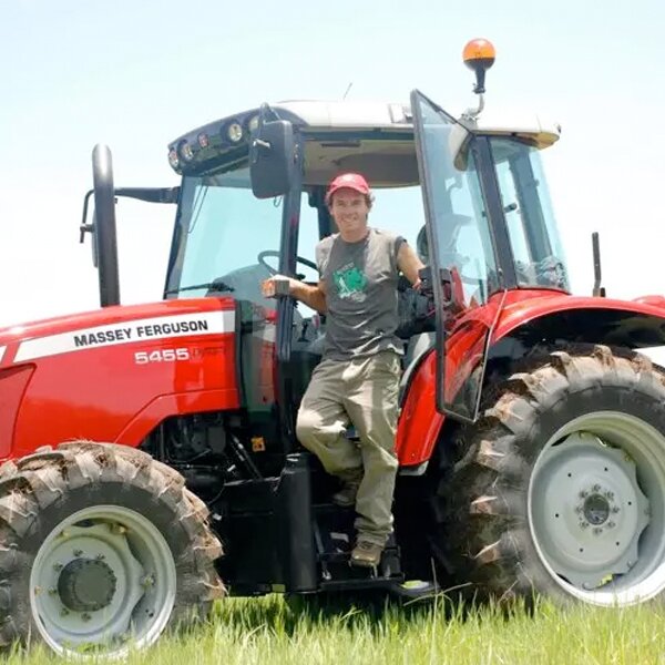 LUIS POZUELO (Tico Pacas S.A., Costa Rica) recommends Cleanfix reversible fans.